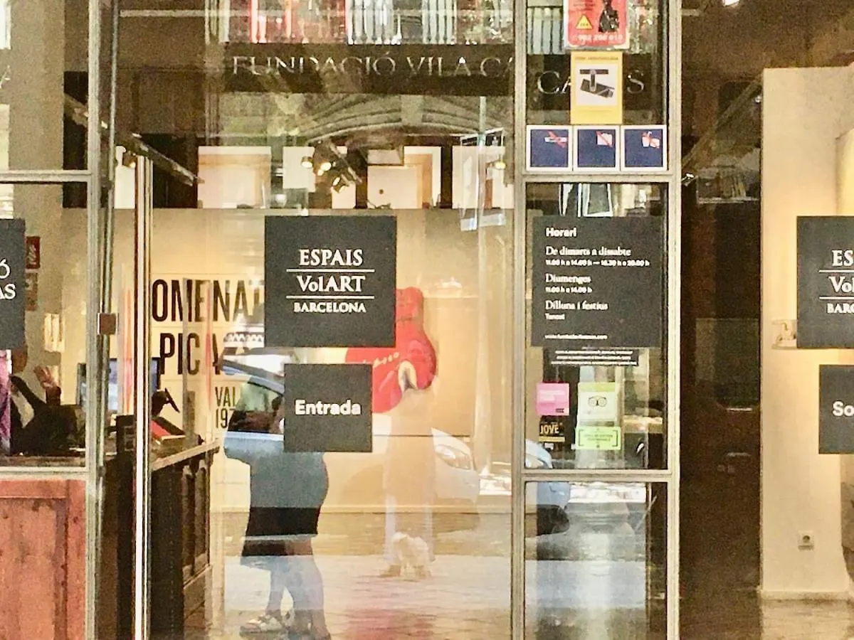 Fabulous Luxury In Best Location Of City Centre バルセロナ アパート