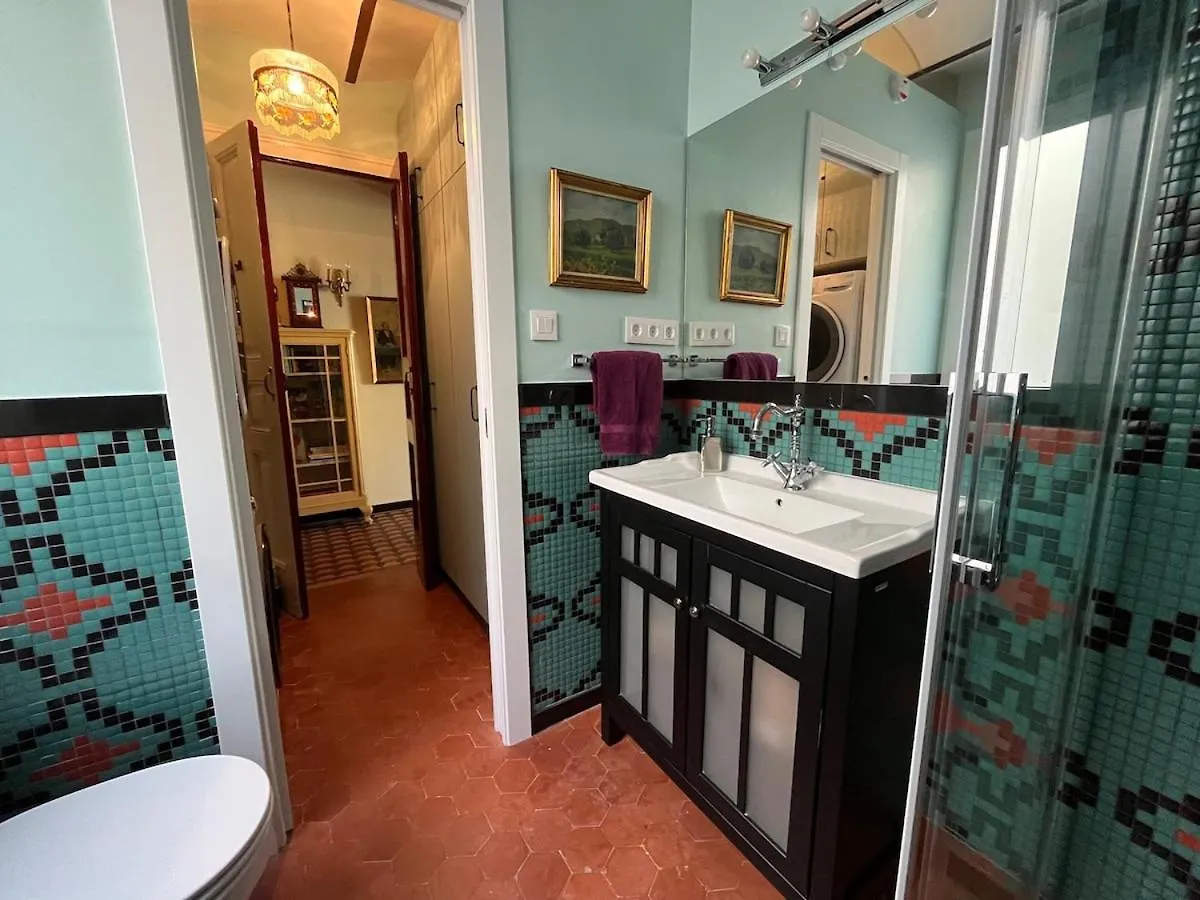 Fabulous Luxury In Best Location Of City Centre Barcelona